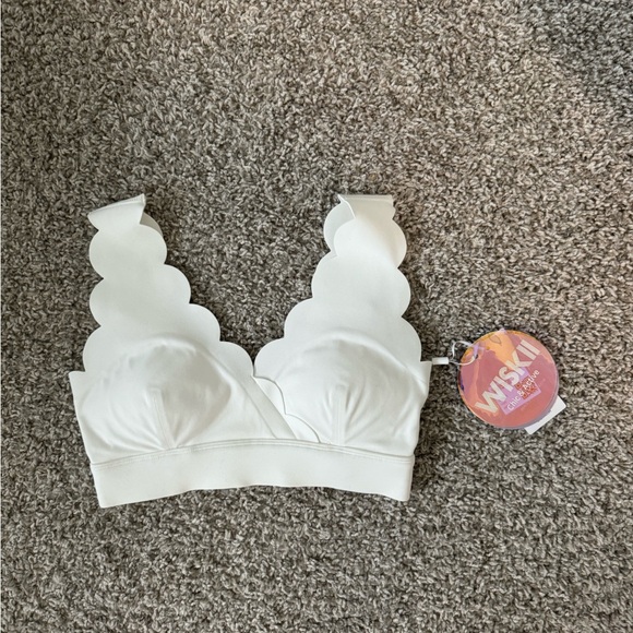 Wiskii Soufflé Sports Bra - Ivory - Picture 3 of 4